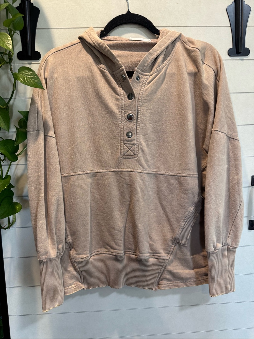 Zenana Outfitters Women's Distressed Hooded Henley Sweatshirt - Taupe